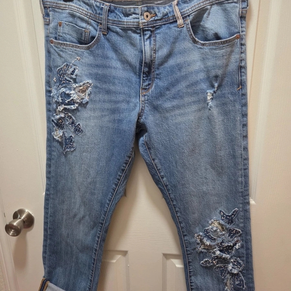 Anthropology Pilcro and the Letterpress Light Blue Distressed Boyfriend Jeans